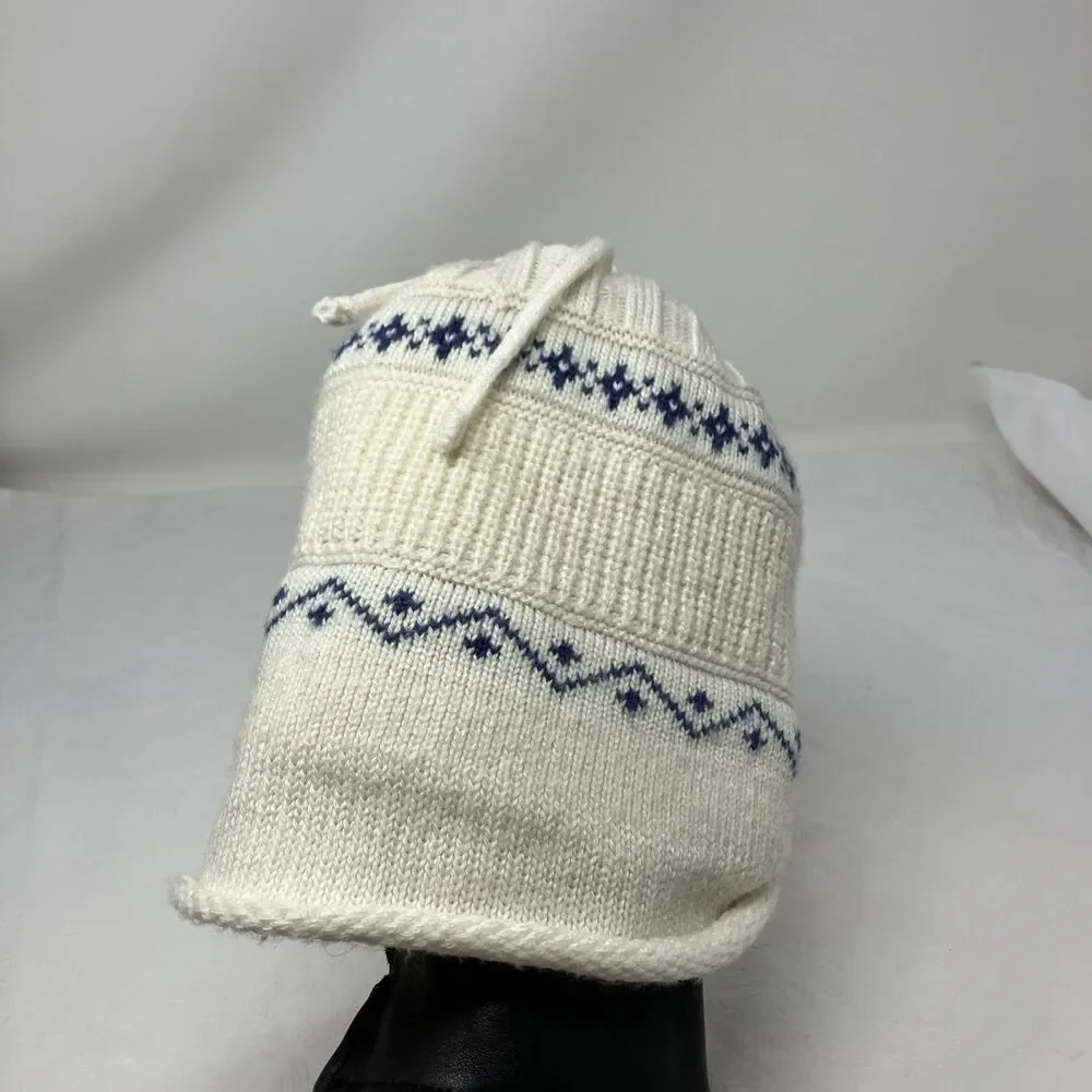 Hand Knit Fair Isle Beanie Hat Tassel White Blue Unisex Nordic-style Winter Ski